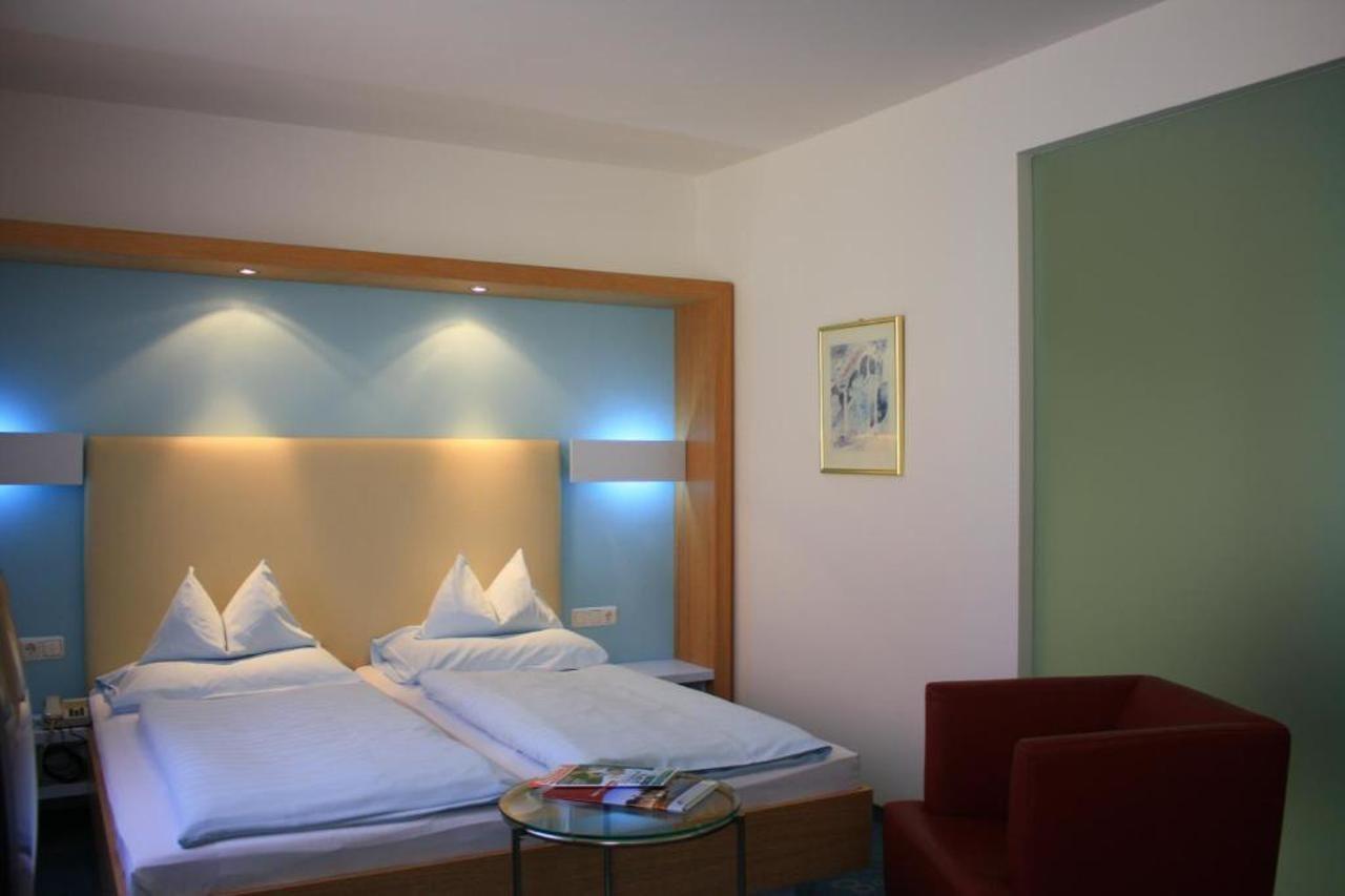 Dom Hotel Linz Extérieur photo