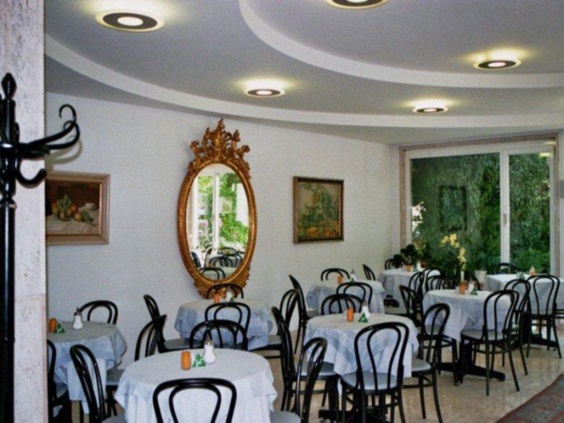 Dom Hotel Linz Extérieur photo