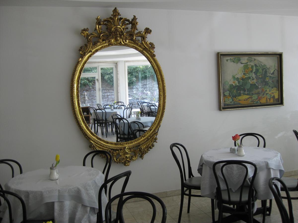 Dom Hotel Linz Extérieur photo