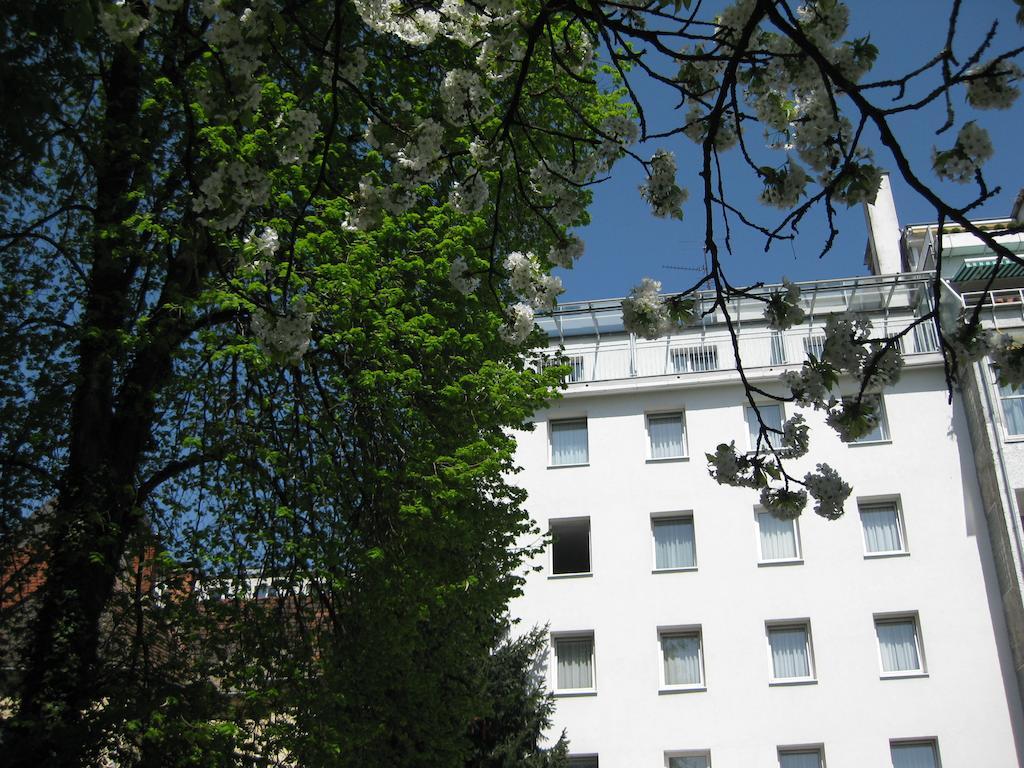 Dom Hotel Linz Extérieur photo
